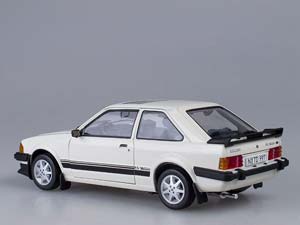 FORD ESCORT RS1600I 1984, WHITE — фото 2