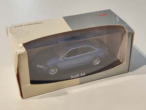 AUDI A4 2004 СИНИЙ (БОКС МОЖЕТ ИМЕТЬ ПОТЕРТОСТИ ИЛИ ТРЕЩИНЫ) — фото 3