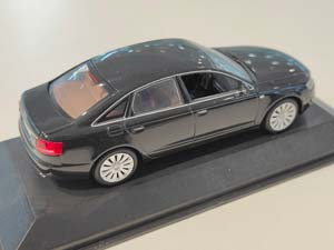 AUDI A6 2004 ЧЕРНЫЙ (БОКС МОЖЕТ ИМЕТЬ ПОТЕРТОСТИ ИЛИ ТРЕЩИНЫ) — фото 2