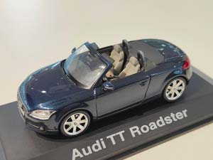 AUDI TT ROADSTER 2006 СИНИЙ (БОКС МОЖЕТ ИМЕТЬ ПОТЕРТОСТИ ИЛИ ТРЕЩИНЫ)