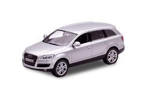 AUDI Q7 2005 СЕРЕБРИСТЫЙ МЕТ