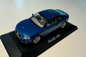 AUDI A5 3.2 QUATTRO COUPE 2007 СИНИЙ (НЕТ ЛЕВОГО ЗЕРКАЛА, БОКС ИМЕЕТ ПОТЕРТОСТИ)
