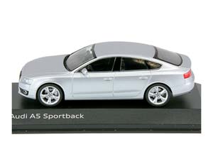 AUDI A5 SPORTBACK 3.2 FSI QUATTRO EISSILBERMET — фото 3