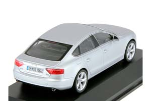AUDI A5 SPORTBACK 3.2 FSI QUATTRO EISSILBERMET — фото 2