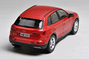 AUDI Q5 2018 RED — фото 2