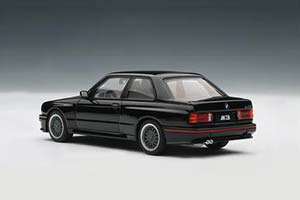 BMW M3 SPORT EVOLUTION 1990 BLACK / БМВ M3 СПОРТИВНАЯ ЭВОЛЮЦИЯ 1990 ЧЕРНЫЙ — фото 2