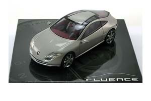 RENAULT CONCEPT CAR FLUENCE 2004
