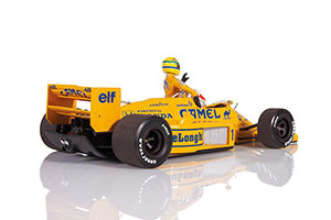 LOTUS HONDA 99T AYRTON SENNA RIDING ON SATORU NAKAJIMAS CAR ITALIAN GP 1987 (WITH FIGURINE) — фото 2