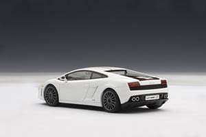 LAMBORGHINI GALLARDO LP550-2 BALBONI 2009 BIANCO MONOCERUS/WHITE — фото 2