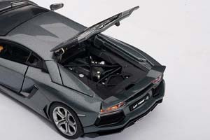 LAMBORGHINI AVENTADOR LP700-4 2011 GREY METTALIC — фото 12