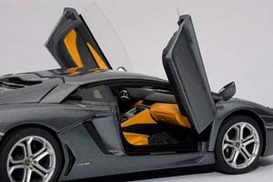 LAMBORGHINI AVENTADOR LP700-4 2011 GREY METTALIC — фото 10