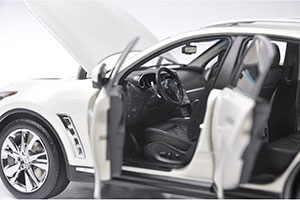 INFINITI QX70 (FX50) 2018 WHITE — фото 7