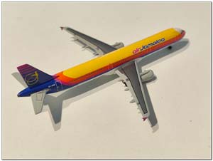 AIRBUS INDUSTRIES A321-200 AIR JAMAICA 6Y-JMW (ДЛИНА 11,13 СМ) — фото 2