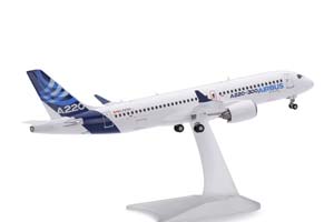 AIRBUS A220-300 В ЦВЕТАХ AIRBUS — фото 2