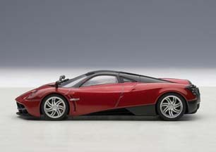 PAGANI HUAYRA 2011 METALLIC RED — фото 3