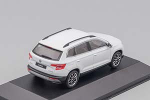 SKODA KAROQ, MOON WHITE — фото 2