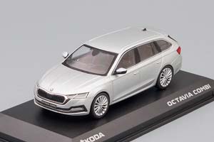SKODA OCTAVIA A8 COMBI STŘÍBRNÁ BRILLIANT