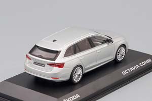 SKODA OCTAVIA A8 COMBI STŘÍBRNÁ BRILLIANT — фото 2