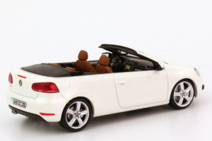 VW VOLKSWAGEN GOLF VI CABRIOLET (2012), WHITE METALLIC — фото 2