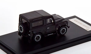 LAND ROVER DEFENDER 90 WORKS V8 2018 BLACK (ДЛИНА МОДЕЛИ 6-10 СМ) — фото 2
