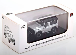 LAND ROVER DEFENDER 90 WORKS V8 2018 SILVER (ДЛИНА МОДЕЛИ 6-10 СМ) — фото 3