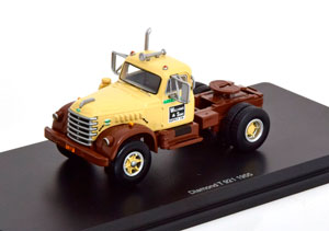 DIAMOND T 921 TOWING VEHICLE 1955 CREME BROWN (ДЛИНА МОДЕЛИ 6-10 СМ)
