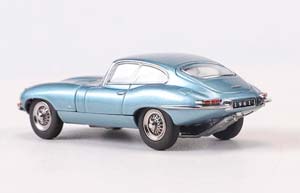 JAGUAR E-TYPE HARDTOP 1961, LIGHT BLUE (ДЛИНА МОДЕЛИ 6-10 СМ) — фото 5