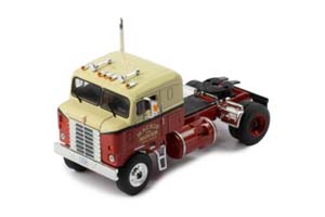 KENWORTH BULLNOSE 1950 RED/BEIGE СЕДЕЛЬНЫЙ ТЯГАЧ