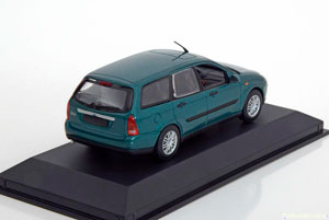 FORD FOCUS TURNIER 1997 GREENMETALLIC — фото 2