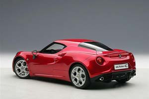 ALFA ROMEO 4C 2013 RED METALLIC — фото 2