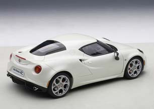 ALFA ROMEO 4C 2013 BIANCO MADREPERLA WHITE — фото 5