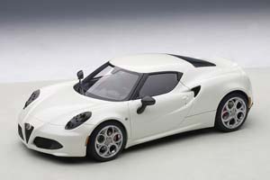 ALFA ROMEO 4C 2013 BIANCO MADREPERLA WHITE — фото 2