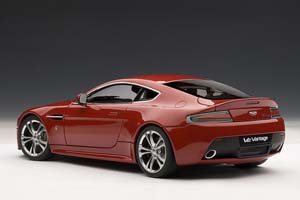 ASTON MARTIN V12 VANTAGE RED — фото 2