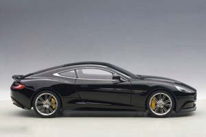 ASTON MARTIN VANQUISH 2015 GLOSS BLACK — фото 4