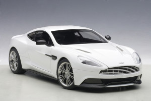 ASTON MARTIN VANQUISH 2015 WHITE — фото 12