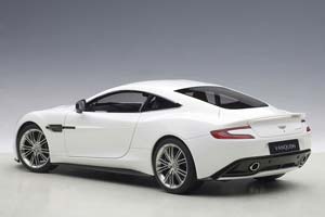 ASTON MARTIN VANQUISH 2015 WHITE — фото 2