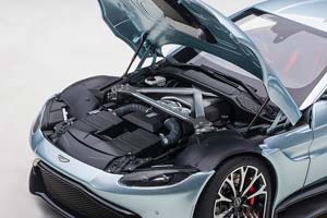 ASTON MARTIN VANTAGE 2019 SILVER — фото 7