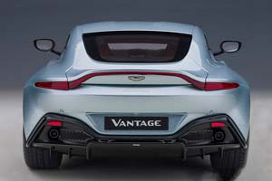 ASTON MARTIN VANTAGE 2019 SILVER — фото 9