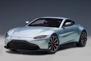 ASTON MARTIN VANTAGE 2019 SILVER — фото 11