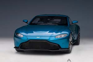 ASTON MARTIN VANTAGE 2019 BLUE — фото 12