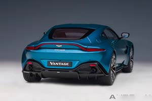 ASTON MARTIN VANTAGE 2019 BLUE — фото 13