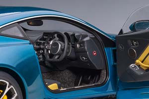 ASTON MARTIN VANTAGE 2019 BLUE — фото 4