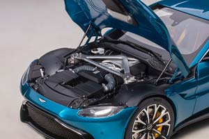 ASTON MARTIN VANTAGE 2019 BLUE — фото 6