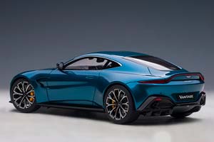 ASTON MARTIN VANTAGE 2019 BLUE — фото 2
