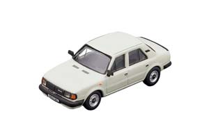 SKODA 120L 1984 BILA LEDOVA WHITE / SKODA 120L 1984 ЛЕДОВА БЕЛЫЙ ШАР