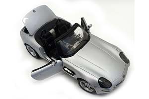 BMW Z8 ROADSTER E52 JAMES BOND 007 «THE WORLD IS NOT ENOUGH (W/WEAPONS) 1999 СЕРЕБРИСТЫЙ — фото 3