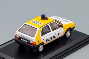 SKODA FAVORIT POLICE 1990 YELLOW/WHITE / SKODA ФАВОРИТ ПОЛИЦИЯ 1990 ЖЕЛТЫЙ/БЕЛЫЙ — фото 2