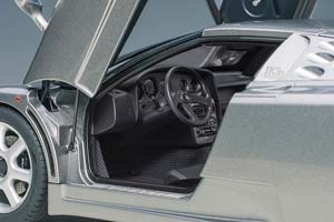 BUGATTI EB 110 SS METALLIC GREY/SILVER — фото 4