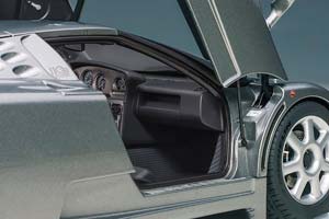 BUGATTI EB 110 SS METALLIC GREY/SILVER — фото 5