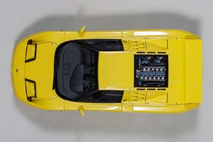 BUGATTI EB110 SS YELLOW — фото 14